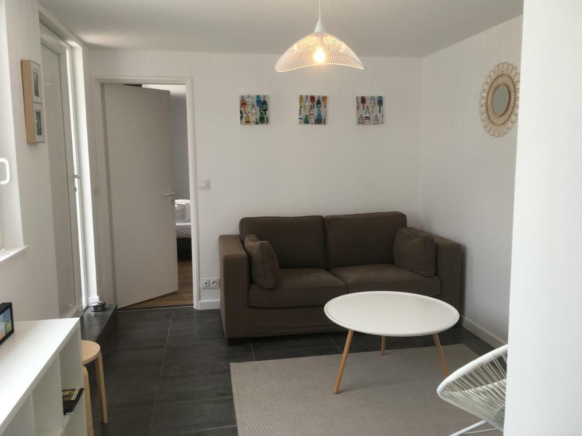 Votre Mini Maison En Plein Coeur Du Centre Ville -Terrasse - Et Parking Prive Sur Place Clos - Draps Et Menage Inclus Concarneau Exterior foto